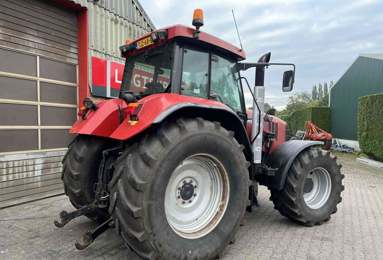 Case-IH CVX 1135 Tractoren - Traktor: bilde 4 Case-IH CVX 1135 Tractoren - Traktor: bilde 4
