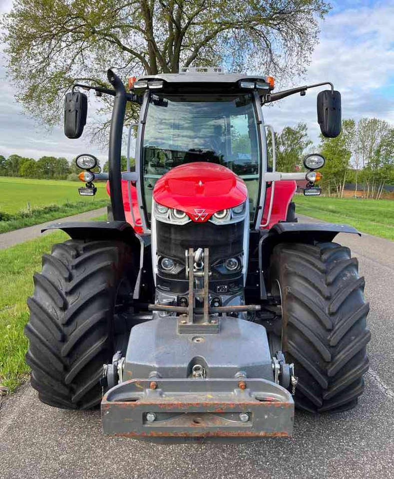 Massey Ferguson 6S.165 Dyna-6 Efficient - Traktor: bilde 3 Massey Ferguson 6S.165 Dyna-6 Efficient - Traktor: bilde 3