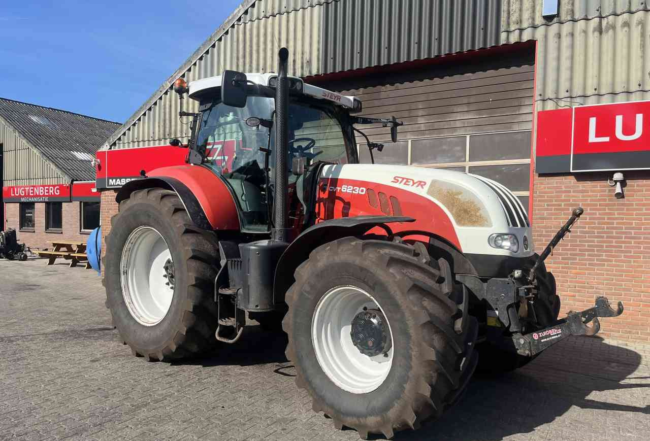 Steyr CVT 6230 Tractoren - Traktor: bilde 2 Steyr CVT 6230 Tractoren - Traktor: bilde 2