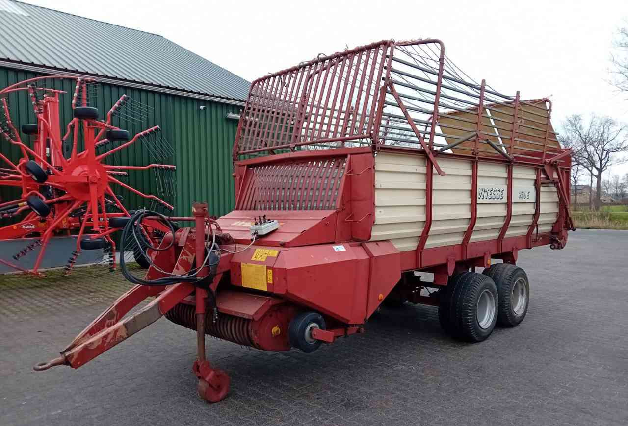 Strautmann Vitesse 230E opraapwagen, ladewagen, weidebouwmachines - Snittevogn: bilde 1 Strautmann Vitesse 230E opraapwagen, ladewagen, weidebouwmachines - Snittevogn: bilde 1