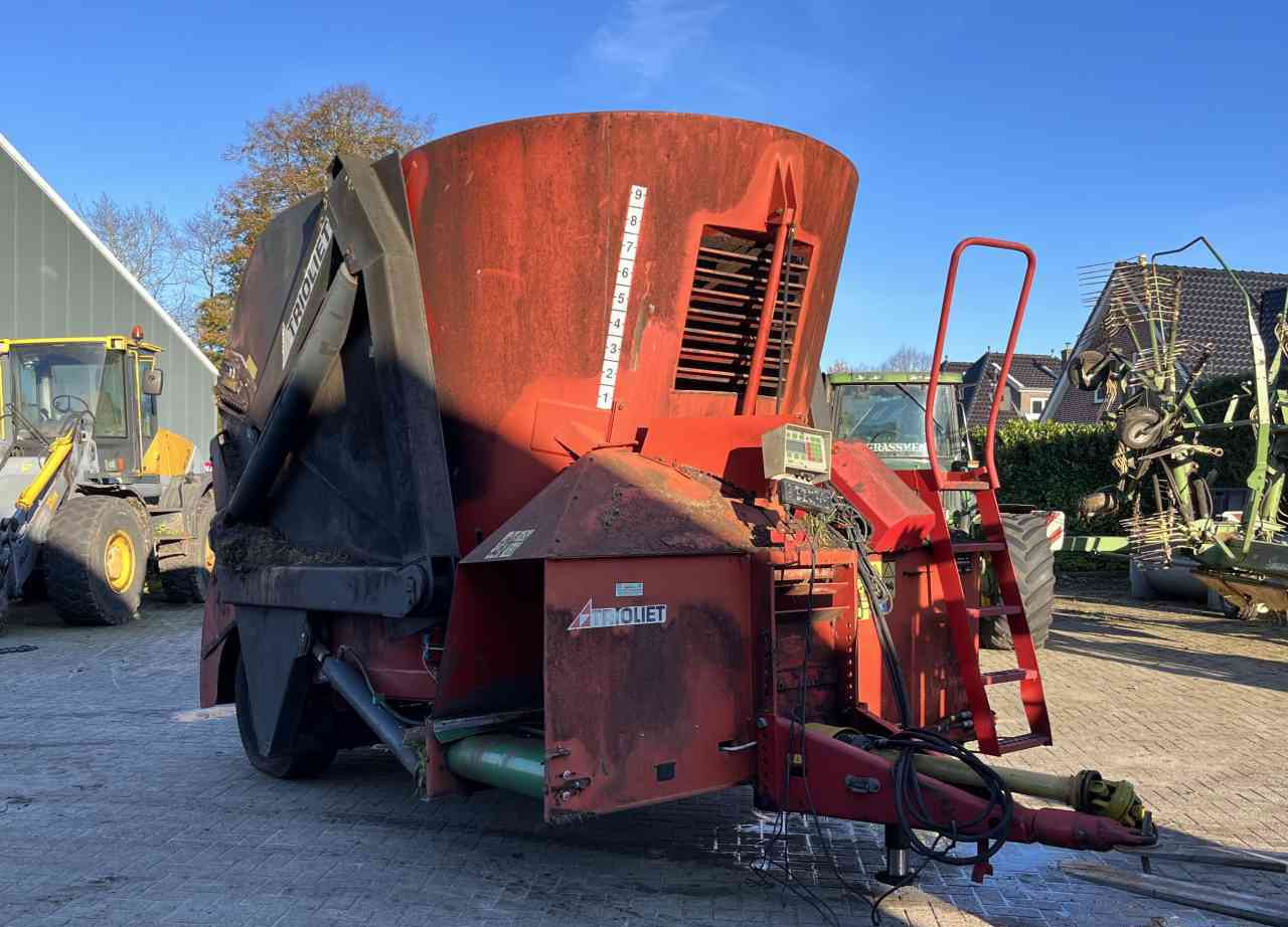 Trioliet Triomix 1200 zelfladende voermengwagen voermachines - Fullfôrblander: bilde 1 Trioliet Triomix 1200 zelfladende voermengwagen voermachines - Fullfôrblander: bilde 1