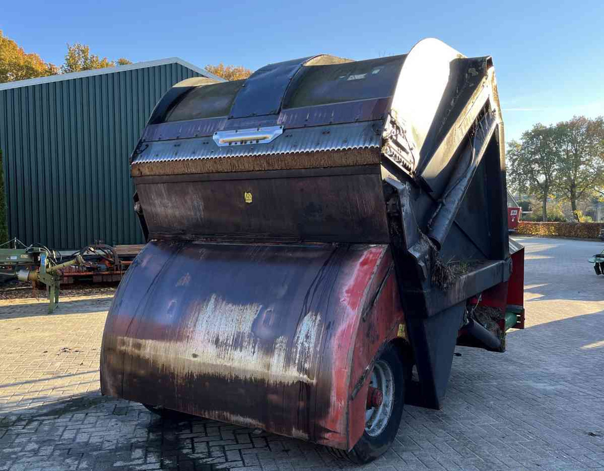 Trioliet Triomix 1200 zelfladende voermengwagen voermachines - Fullfôrblander: bilde 3 Trioliet Triomix 1200 zelfladende voermengwagen voermachines - Fullfôrblander: bilde 3