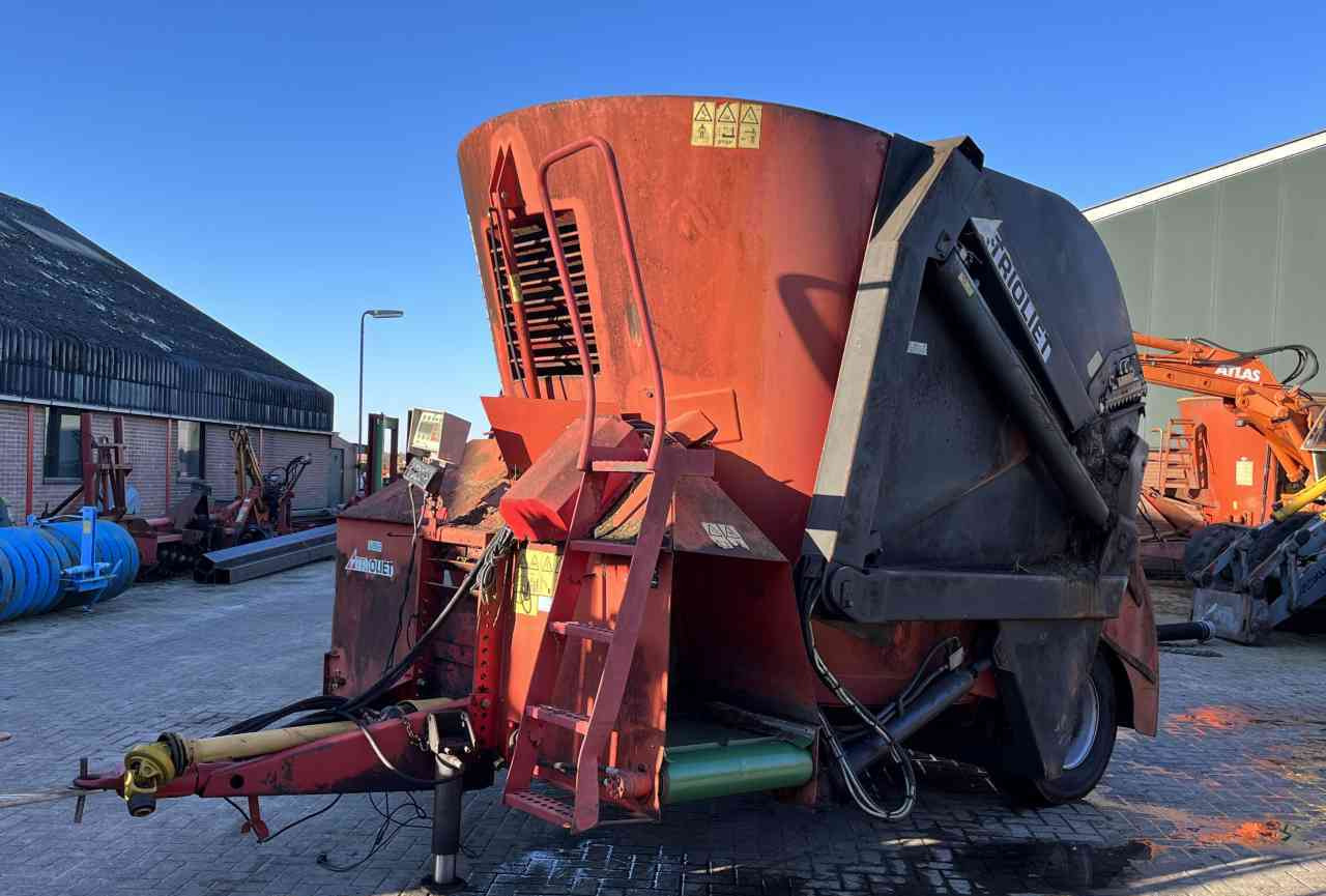 Trioliet Triomix 1200 zelfladende voermengwagen voermachines - Fullfôrblander: bilde 5 Trioliet Triomix 1200 zelfladende voermengwagen voermachines - Fullfôrblander: bilde 5