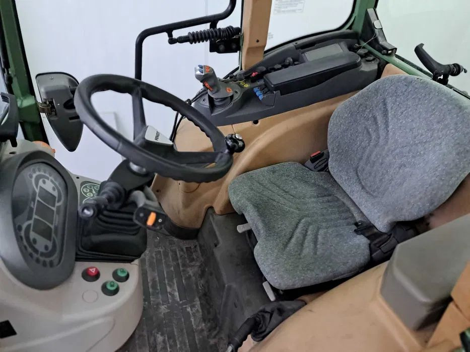 Ciągnik Fendt 208F Vario TMS sadownik - Traktor: bilde 2 Ciągnik Fendt 208F Vario TMS sadownik - Traktor: bilde 2