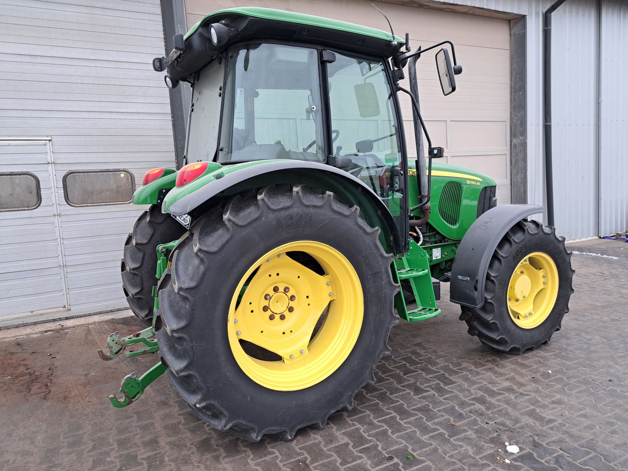Ciągnik John Deere 5090m - Traktor: bilde 4 Ciągnik John Deere 5090m - Traktor: bilde 4