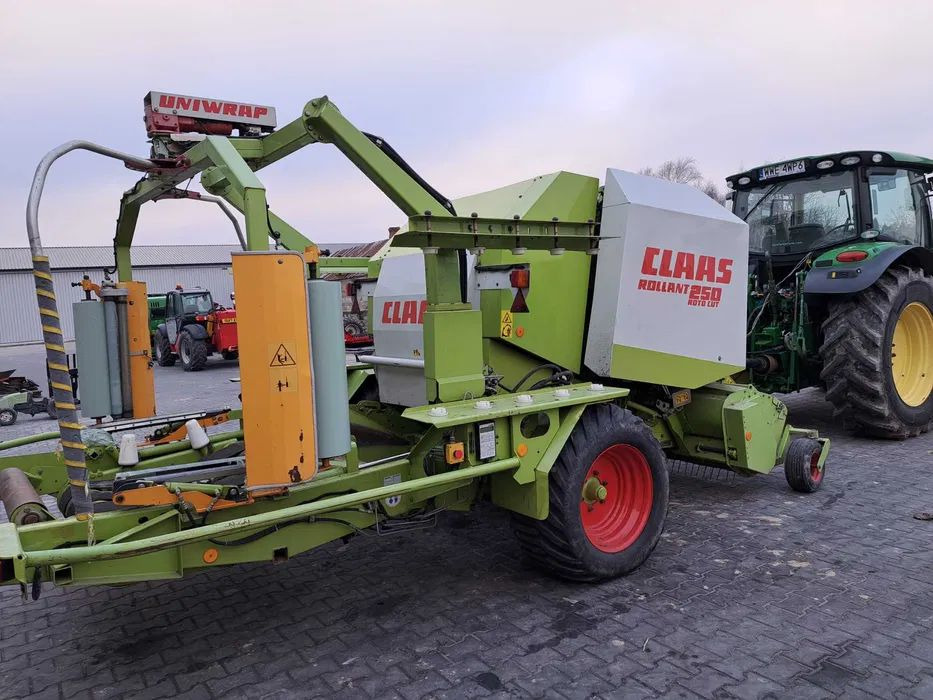 Claas 250 RC Uniwrap - Rundballepresse: bilde 3 Claas 250 RC Uniwrap - Rundballepresse: bilde 3