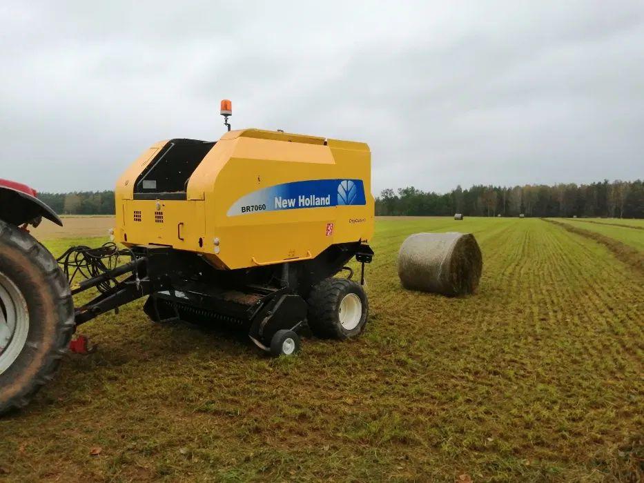 Prasa rolująca NEW HOLLAND BR 7060 - Rundballepresse: bilde 1 Prasa rolująca NEW HOLLAND BR 7060 - Rundballepresse: bilde 1