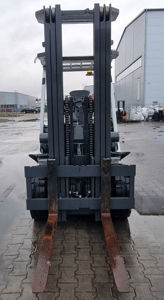 Dieseltruck UniCarriers YG 1 D2 A32 Q: bilde 10