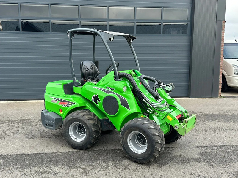 Avant 635i mini-shovel - Kompakt beltelaster: bilde 2 Avant 635i mini-shovel - Kompakt beltelaster: bilde 2