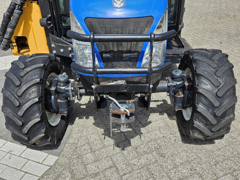 Minitraktor New Holland Boomer 3050 met Bos Maaiarm: bilde 13