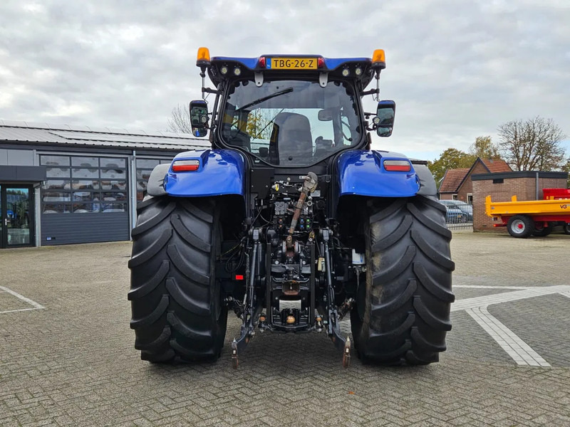 New Holland T7.230AC Autocommand - Traktor: bilde 4 New Holland T7.230AC Autocommand - Traktor: bilde 4