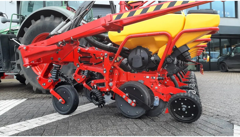 Vaderstad Tempo V 8 - Utstyr til såing og planting: bilde 5 Vaderstad Tempo V 8 - Utstyr til såing og planting: bilde 5