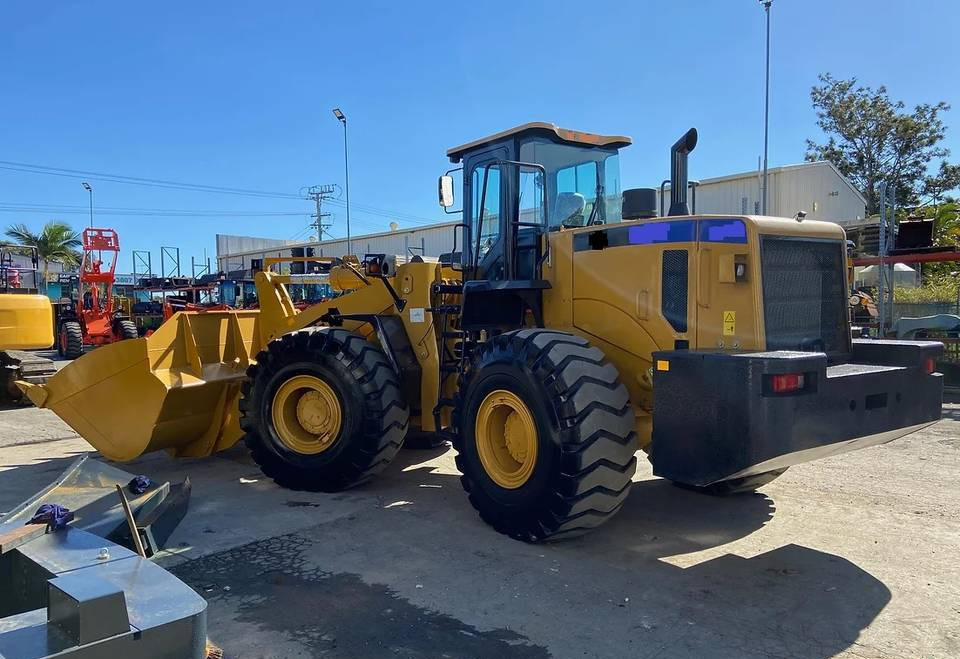 NEW CAT Caterpillar 7 TON Loader Warranty up to 10 YEARS НОВА Копарка CAT Caterpillar 7 ТОН Гарантія до 10 РОКІВ NOWA Ładowarka CAT Caterpillar 7 TON Gwarancja do 10 LAT - Hjullaster: bilde 4 NEW CAT Caterpillar 7 TON Loader Warranty up to 10 YEARS НОВА Копарка CAT Caterpillar 7 ТОН Гарантія до 10 РОКІВ NOWA Ładowarka CAT Caterpillar 7 TON Gwarancja do 10 LAT - Hjullaster: bilde 4