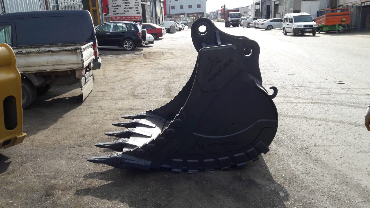 KOMATSU - Gravemaskinskuffe for Bygg og anlegg: bilde 2 KOMATSU - Gravemaskinskuffe for Bygg og anlegg: bilde 2