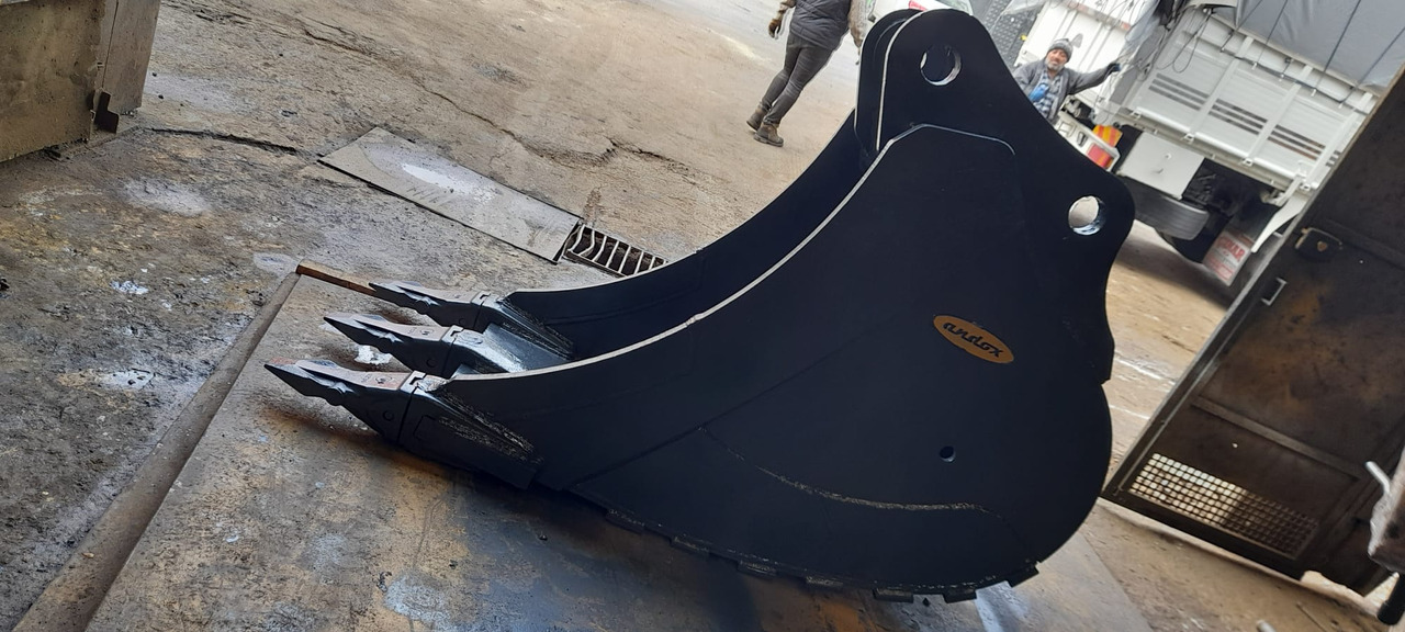 Komatsu - Gravemaskinskuffe for Minigraver: bilde 4 Komatsu - Gravemaskinskuffe for Minigraver: bilde 4