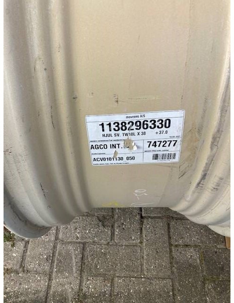 Valtra 18x38 - Dekk og felger for Landbruksteknikk: bilde 4 Valtra 18x38 - Dekk og felger for Landbruksteknikk: bilde 4