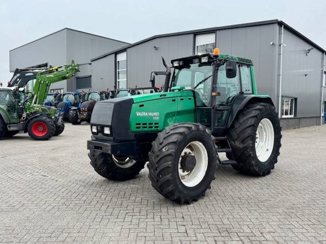 Valtra 8350 Hitech - Traktor: bilde 3 Valtra 8350 Hitech - Traktor: bilde 3