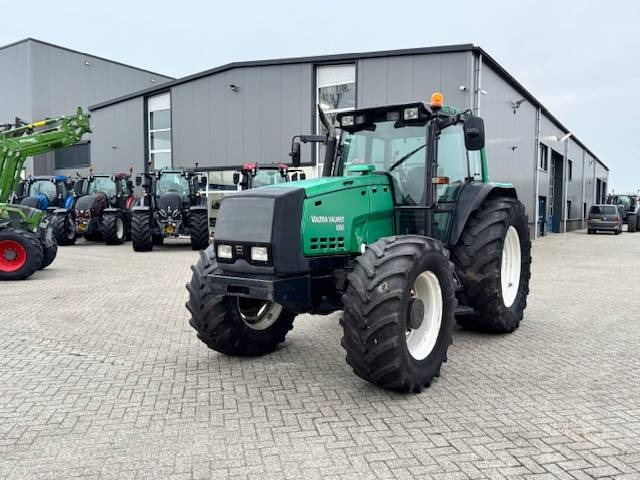 Valtra 8350 Hitech - Traktor: bilde 4 Valtra 8350 Hitech - Traktor: bilde 4