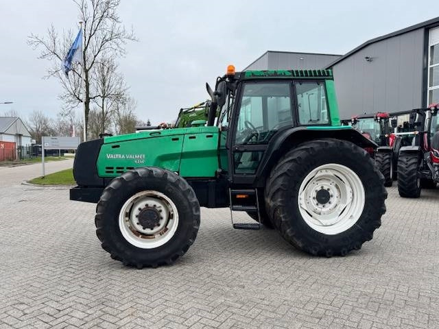Valtra 8350 Hitech - Traktor: bilde 1 Valtra 8350 Hitech - Traktor: bilde 1