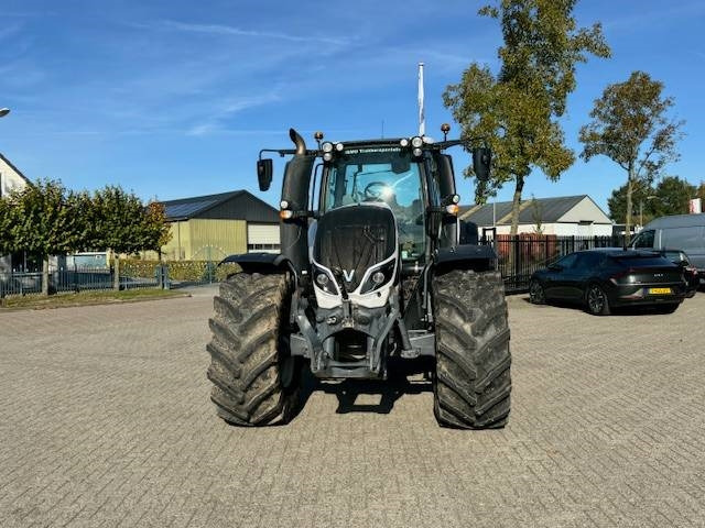 Valtra T214 Versu - Traktor: bilde 5 Valtra T214 Versu - Traktor: bilde 5