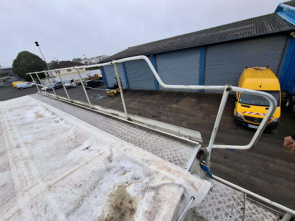 Tankbil for transport av matvarer DAF 85 .410: bilde 24 Tankbil for transport av matvarer DAF 85 .410: bilde 24