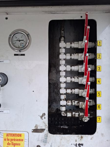 Tankbil for transport av matvarer DAF 85 .410: bilde 19 Tankbil for transport av matvarer DAF 85 .410: bilde 19