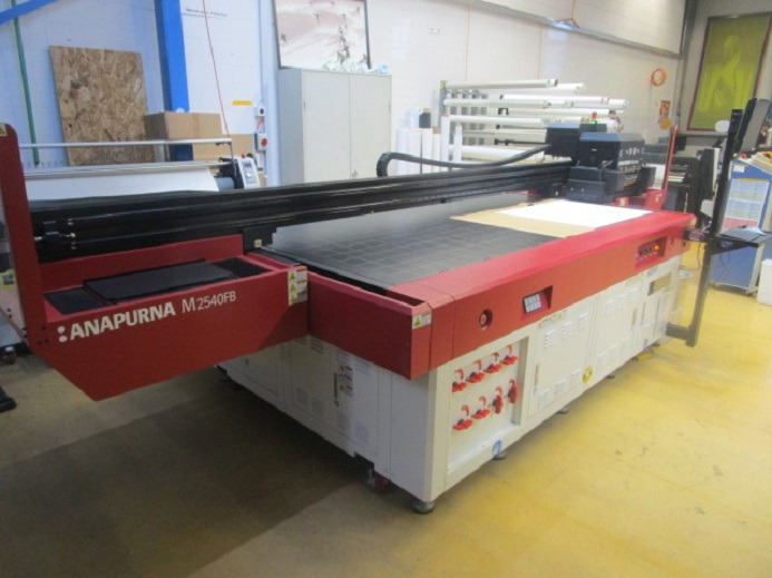 FLACHBETT-UV-GROSSFORMATDRUCKER AGFA ANAPURNA M2540 FB - Digital trykkmaskin: bilde 2 FLACHBETT-UV-GROSSFORMATDRUCKER AGFA ANAPURNA M2540 FB - Digital trykkmaskin: bilde 2