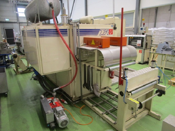 THERMOFORMMASCHINE TFT IMC 5030 (MIT WERKZEUGEN) - Industrimaskin: bilde 4 THERMOFORMMASCHINE TFT IMC 5030 (MIT WERKZEUGEN) - Industrimaskin: bilde 4
