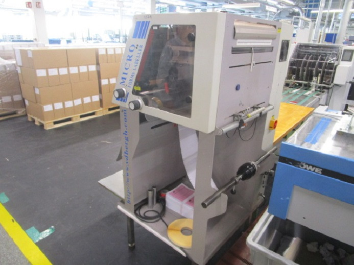 MICRO-FORMS LABELLER 18S (Klebt Etiketten auf Bogen) - Trykkmaskin: bilde 2 MICRO-FORMS LABELLER 18S (Klebt Etiketten auf Bogen) - Trykkmaskin: bilde 2