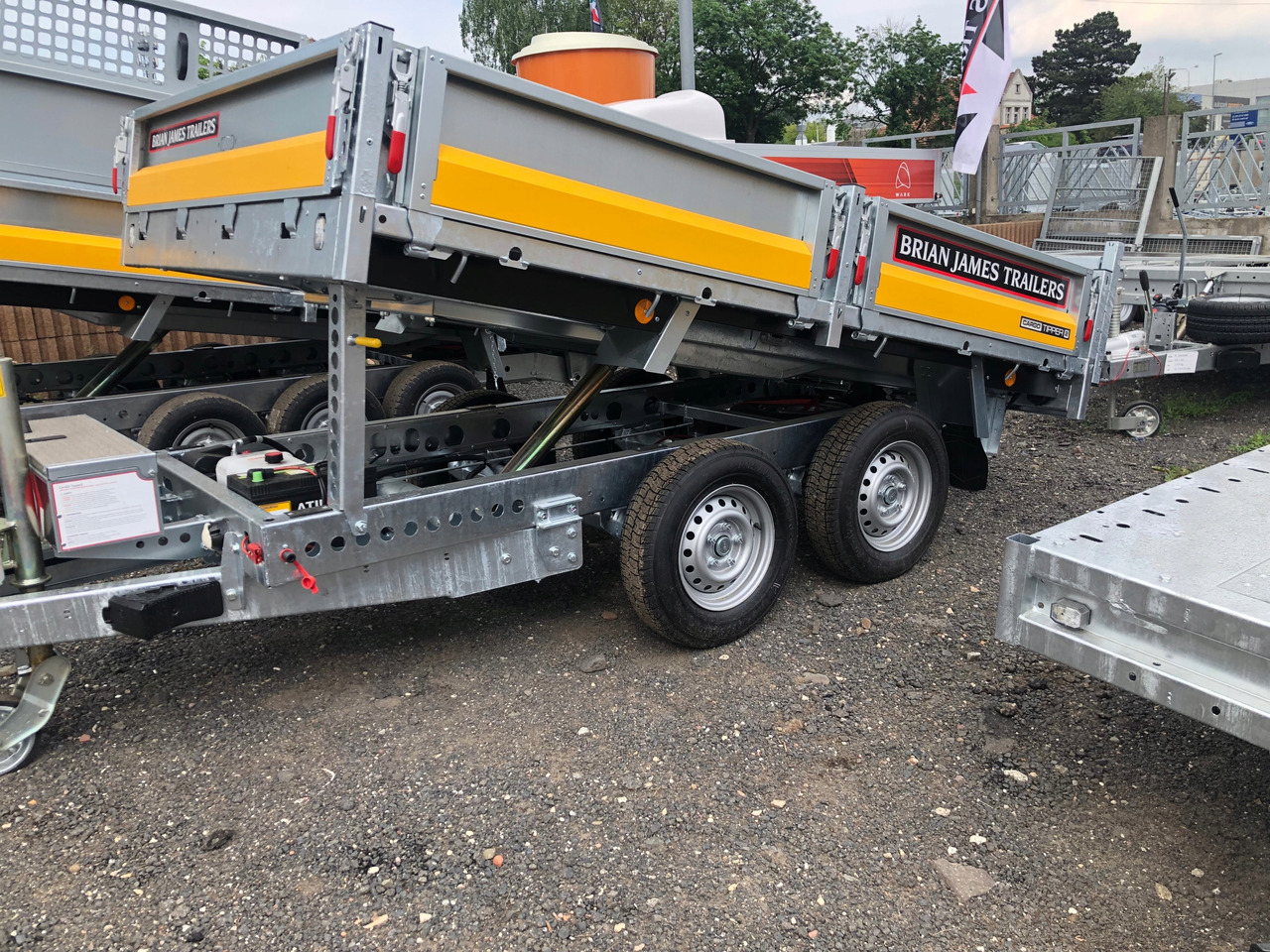 PRZYCZEPA WYWROTKA BJT CARGO TIPPER 3,6x2, 3,5T, 2 OS / BJT CARGO Tipper Trailer 3.6x2, 3.5T, 2 Axles - Tipphenger: bilde 2 PRZYCZEPA WYWROTKA BJT CARGO TIPPER 3,6x2, 3,5T, 2 OS / BJT CARGO Tipper Trailer 3.6x2, 3.5T, 2 Axles - Tipphenger: bilde 2