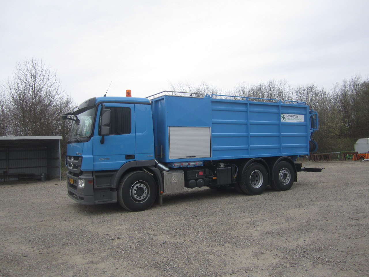Mercedes VacuDrain 1372 - Vakuum lastebil: bilde 1 Mercedes VacuDrain 1372 - Vakuum lastebil: bilde 1