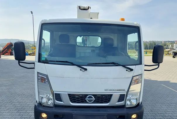 Nissan NT 400 CABSTAR podnośnik koszowy ISOLI PNT 210 JD4 - Billift: bilde 4 Nissan NT 400 CABSTAR podnośnik koszowy ISOLI PNT 210 JD4 - Billift: bilde 4
