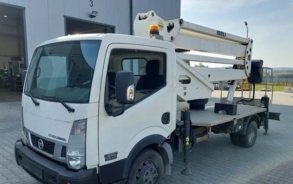 Nissan NT 400 CABSTAR podnośnik koszowy ISOLI PNT 210 JD4 - Billift: bilde 1 Nissan NT 400 CABSTAR podnośnik koszowy ISOLI PNT 210 JD4 - Billift: bilde 1