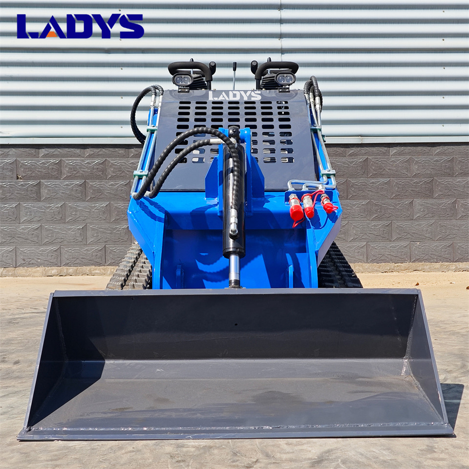 LADYS LA380 Mini Skid Steer Loader Compact Track Diesel Cheap Mini Skid Steer Loader For Sale With Mini Skid Steer Attachments 4 In 1 Bucket - Kompaktlaster: bilde 5 LADYS LA380 Mini Skid Steer Loader Compact Track Diesel Cheap Mini Skid Steer Loader For Sale With Mini Skid Steer Attachments 4 In 1 Bucket - Kompaktlaster: bilde 5