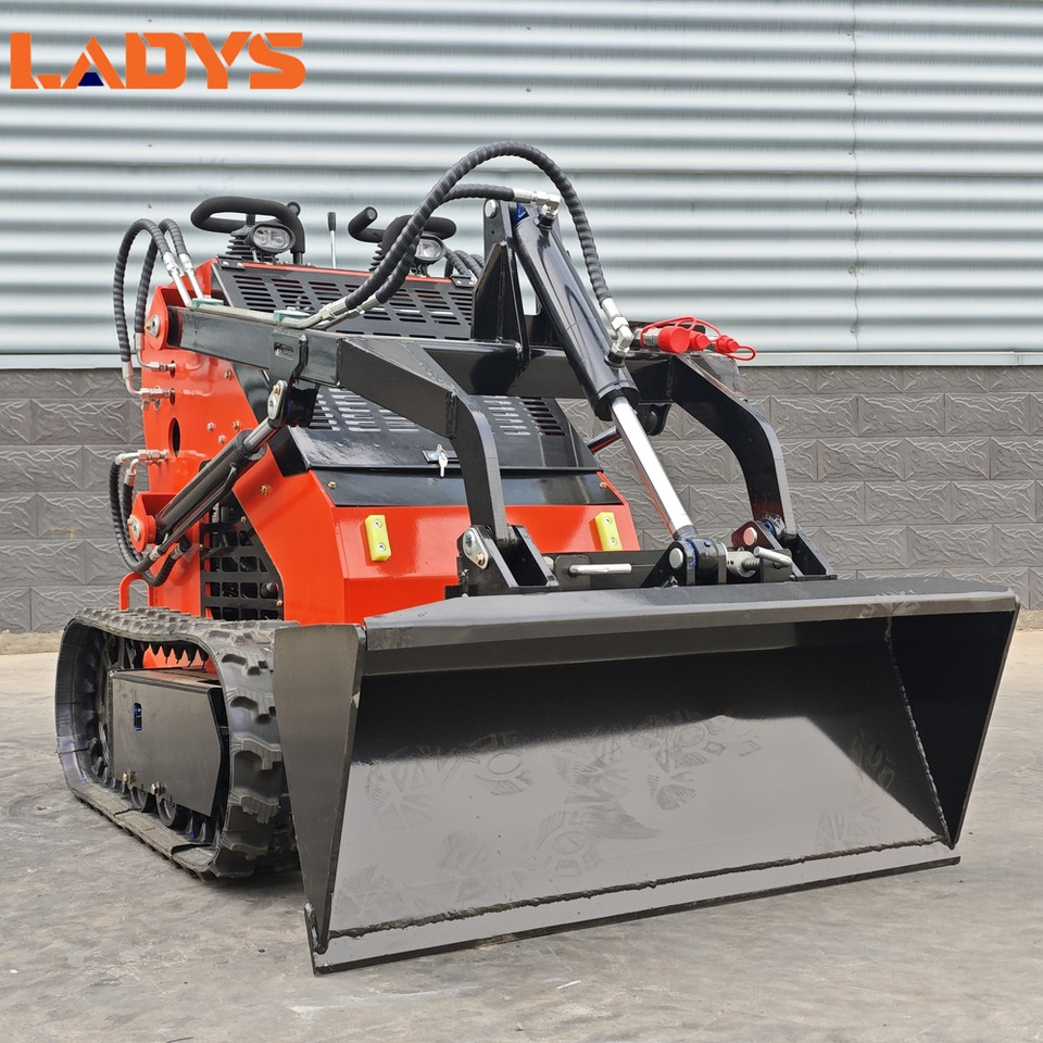 LADYS Free Shipping Mini Skid Steer Loader Compact Track Electric/Diesel Chinese Mini Skid Steer Loader For Sale With Mini Skid Steer Attachments 4 In 1 Bucket - Kompaktlaster: bilde 4 LADYS Free Shipping Mini Skid Steer Loader Compact Track Electric/Diesel Chinese Mini Skid Steer Loader For Sale With Mini Skid Steer Attachments 4 In 1 Bucket - Kompaktlaster: bilde 4