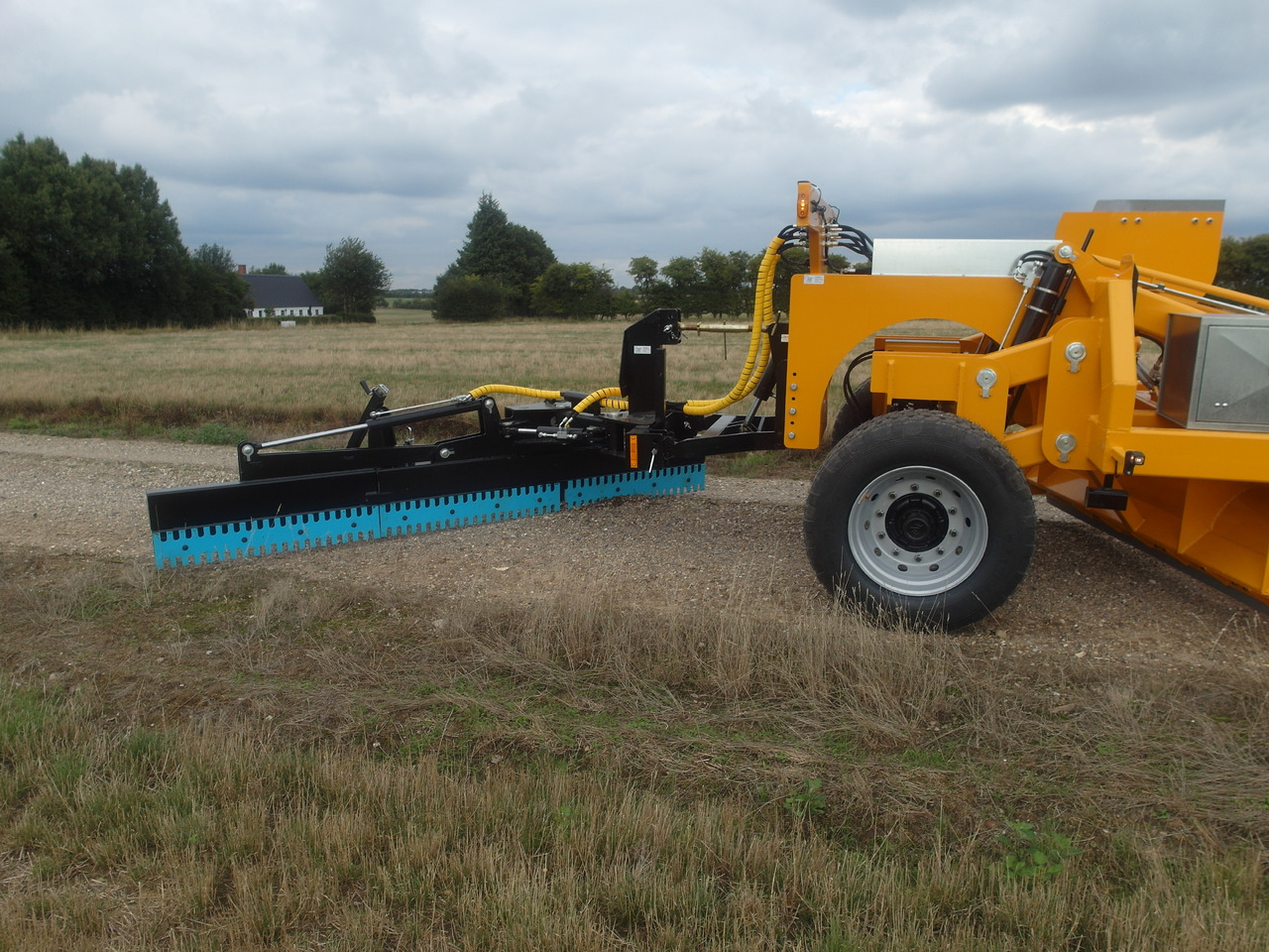 GST 2550 Gravel road tractor Grader - Grader: bilde 4 GST 2550 Gravel road tractor Grader - Grader: bilde 4