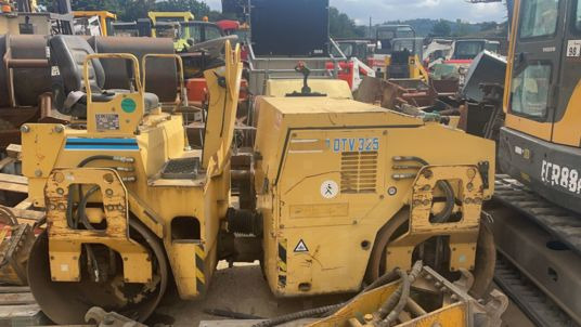 Bitelli Caterpillar DTV325 1M20 - Vals: bilde 1 Bitelli Caterpillar DTV325 1M20 - Vals: bilde 1