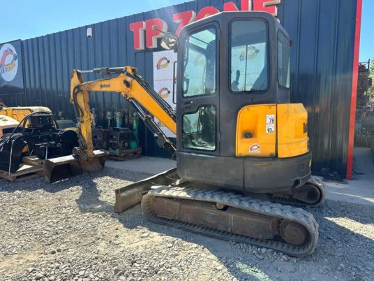 Bobcat E35 Cabine à 22500 € HT - Minigraver: bilde 4 Bobcat E35 Cabine à 22500 € HT - Minigraver: bilde 4