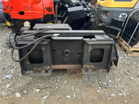 Broyeur forestier MBI pour chargeur - 3900€ NET - Krattknuser: bilde 3 Broyeur forestier MBI pour chargeur - 3900€ NET - Krattknuser: bilde 3