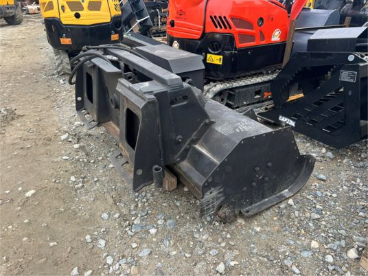 Broyeur forestier MBI pour chargeur - 3900€ NET - Krattknuser: bilde 1 Broyeur forestier MBI pour chargeur - 3900€ NET - Krattknuser: bilde 1