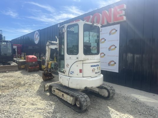 Minigraver Komatsu PC26MR-3 cabine à 19500€ HT: bilde 6 Minigraver Komatsu PC26MR-3 cabine à 19500€ HT: bilde 6