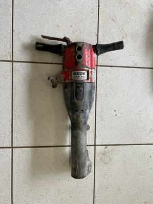 Marteau piqueur pneumatique air kaeser B22E - Anleggsmaskiner: bilde 2 Marteau piqueur pneumatique air kaeser B22E - Anleggsmaskiner: bilde 2
