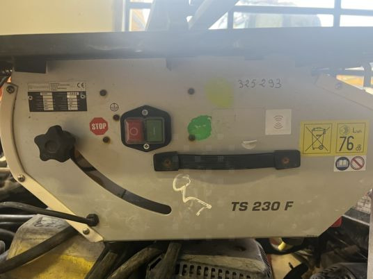 SCIE DE CARRELAGE HUSQVARNA TS230F - Verktøy/ Utstyr: bilde 1 SCIE DE CARRELAGE HUSQVARNA TS230F - Verktøy/ Utstyr: bilde 1