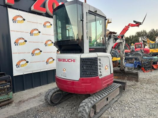Takeuchi TB23R Cabine à 17 500 € HT - Minigraver: bilde 3 Takeuchi TB23R Cabine à 17 500 € HT - Minigraver: bilde 3