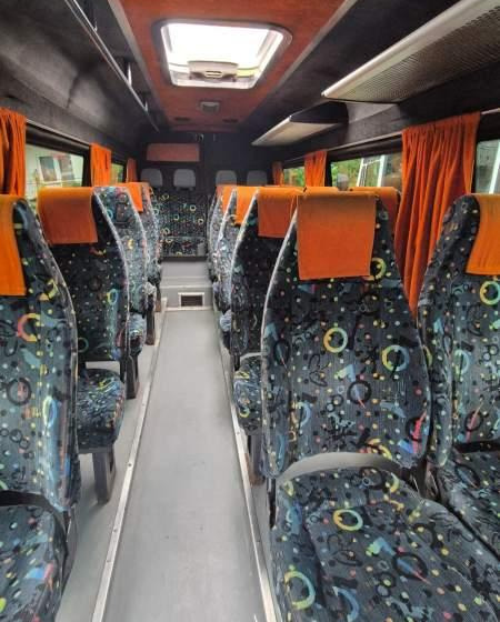 Mercedes-Benz Sprinter 20+8 - Forstadsbus: bilde 2 Mercedes-Benz Sprinter 20+8 - Forstadsbus: bilde 2