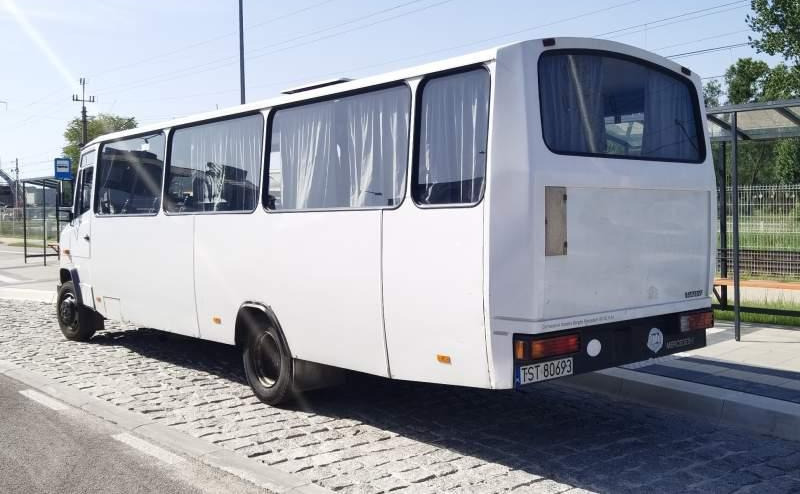 Mercedes-Benz Vario 814D 38+13 - Forstadsbus: bilde 3 Mercedes-Benz Vario 814D 38+13 - Forstadsbus: bilde 3