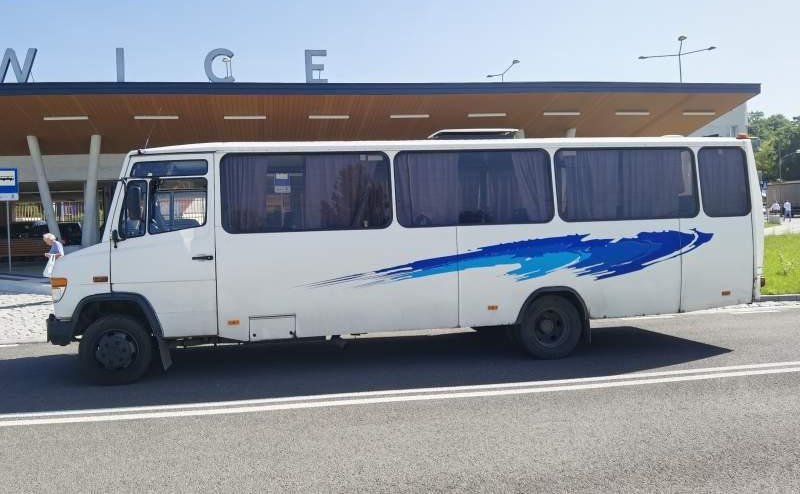 Mercedes-Benz Vario 815D 39+14 - Forstadsbus: bilde 3 Mercedes-Benz Vario 815D 39+14 - Forstadsbus: bilde 3