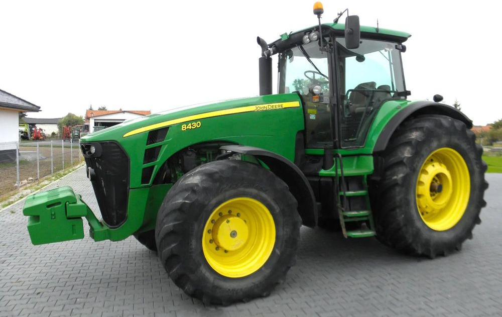 John Deere 8430 2008 Rok, Nie Malowany, Stan Bardzo Dobry - Traktor: bilde 3 John Deere 8430 2008 Rok, Nie Malowany, Stan Bardzo Dobry - Traktor: bilde 3