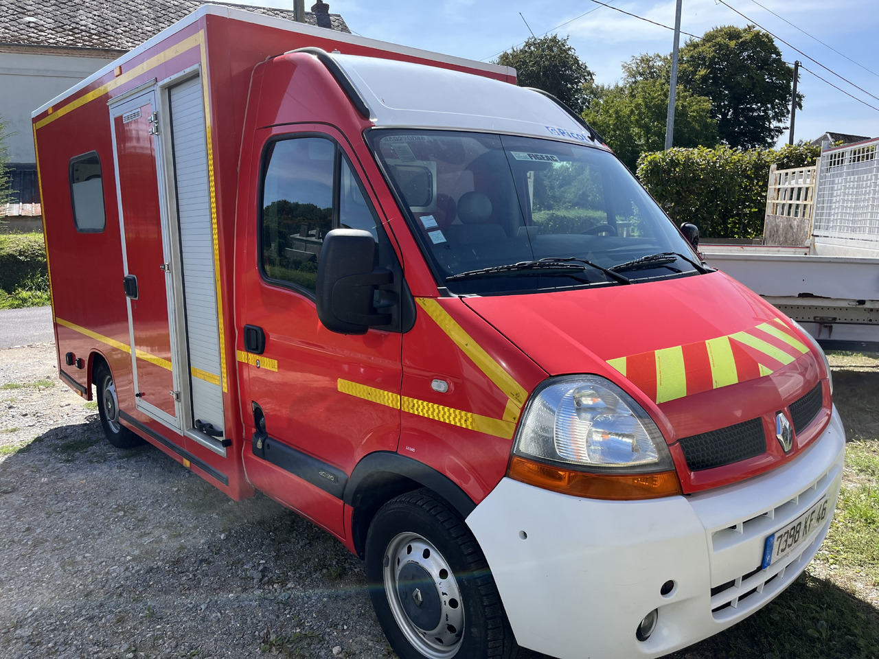 RENAULT Master 2L5 dci120cv - Ambulanse: bilde 5 RENAULT Master 2L5 dci120cv - Ambulanse: bilde 5