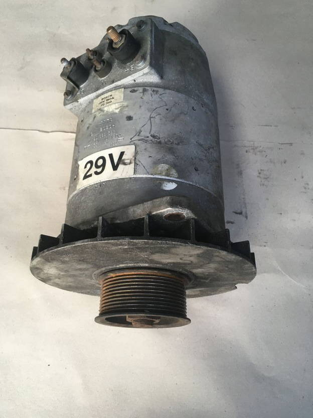 Bosch Bosch Lichtmaschine 180A 28V Bosch 0120689536 Generator Lima 0120689589 - Dynamo: bilde 1 Bosch Bosch Lichtmaschine 180A 28V Bosch 0120689536 Generator Lima 0120689589 - Dynamo: bilde 1